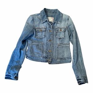 Abercrombie & Fitch Classic Blue Jean Denim Jacket. Women’s medium.